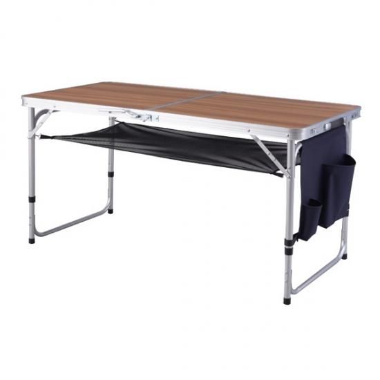 ピンポンテーブルになるアウトドアテーブル