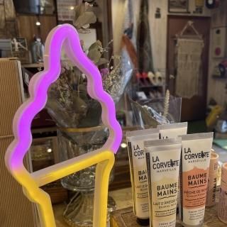 ソフトクリームのネオンライト　(LED)