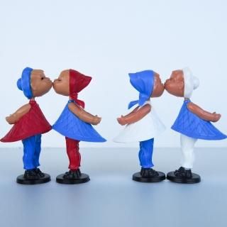 キッシングドール