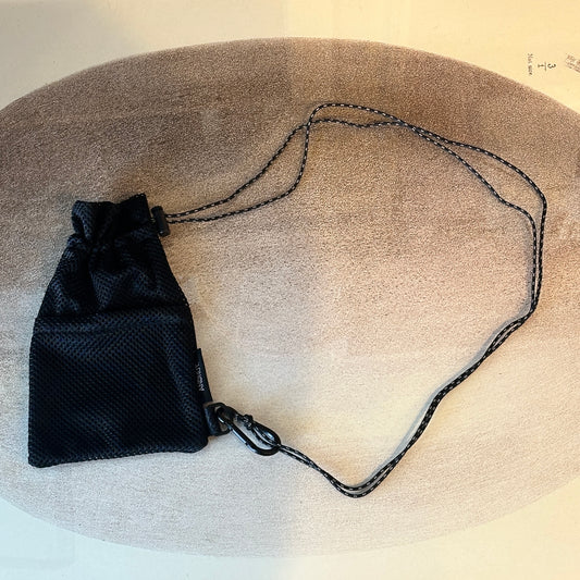 DRAWSTRING SACOCHE S（巾着型サコッシュ）